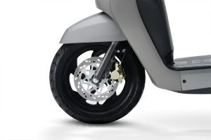 Front Wheel of iQube ST