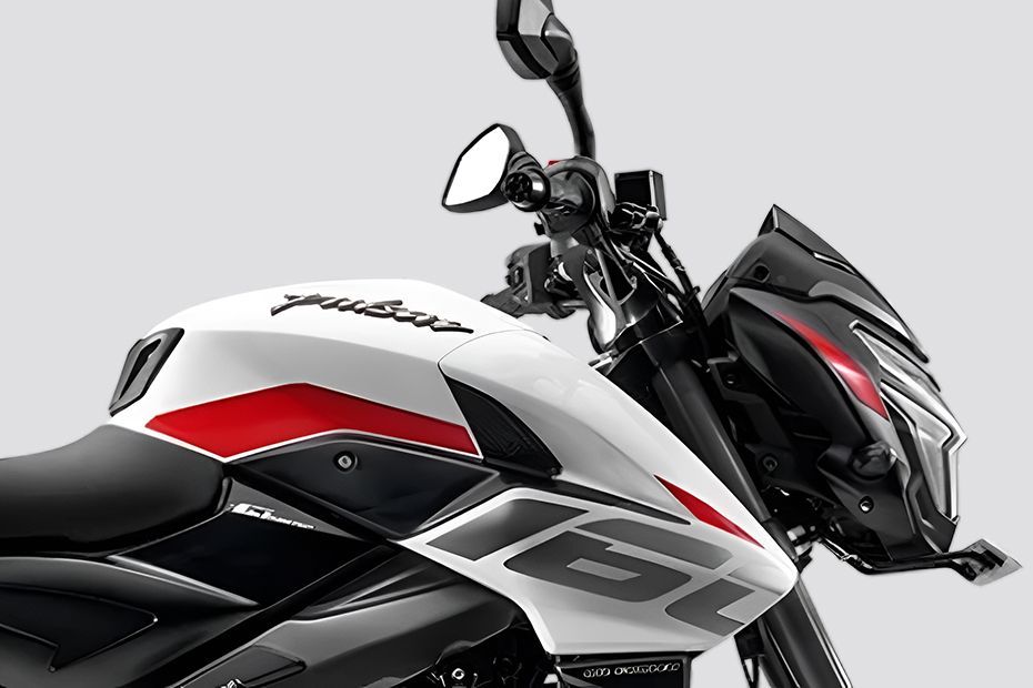 Fuel tank of Pulsar NS160