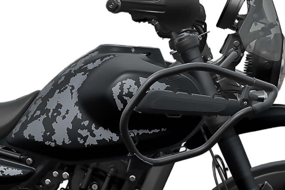 Fuel tank of Himalayan 450