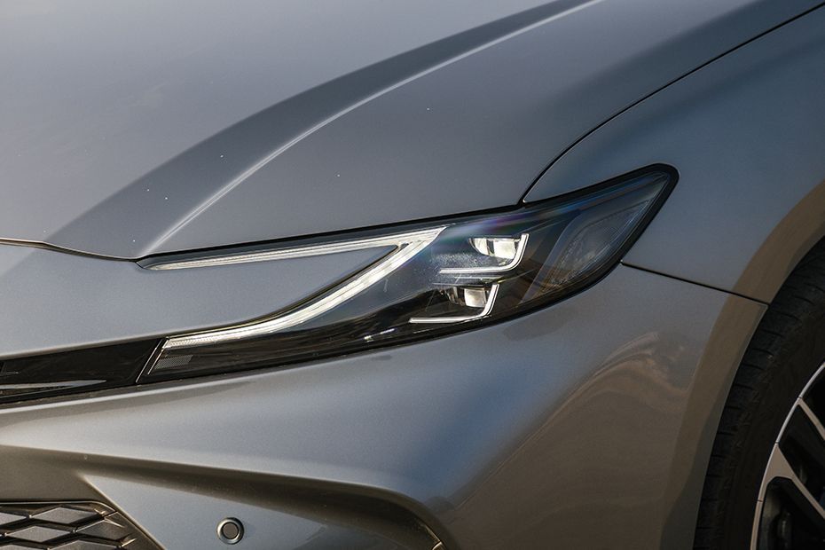 Headlamp Image of Camry