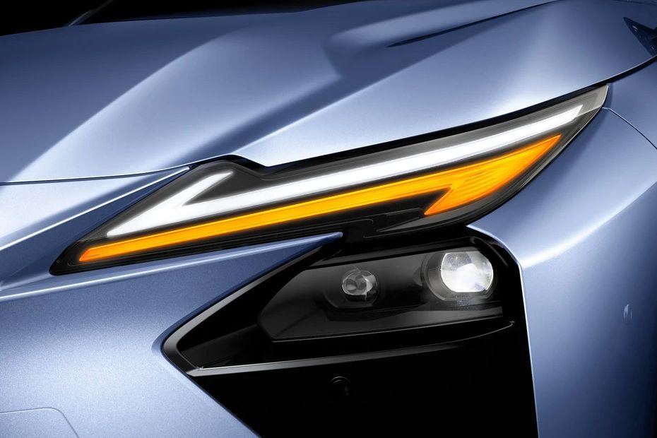 Headlight Image of ES