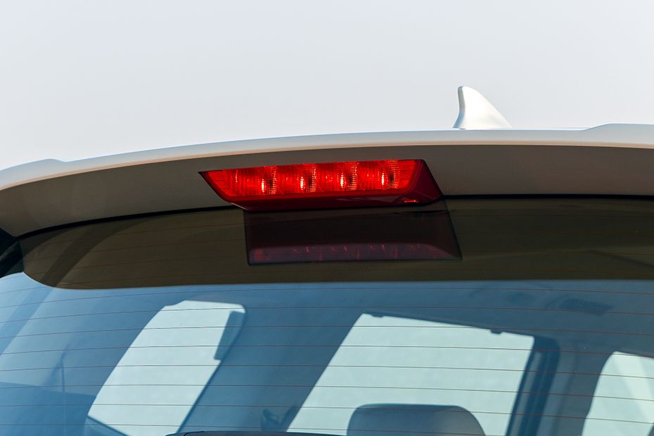 High Mount Stop Lamp Image of Carens Clavis