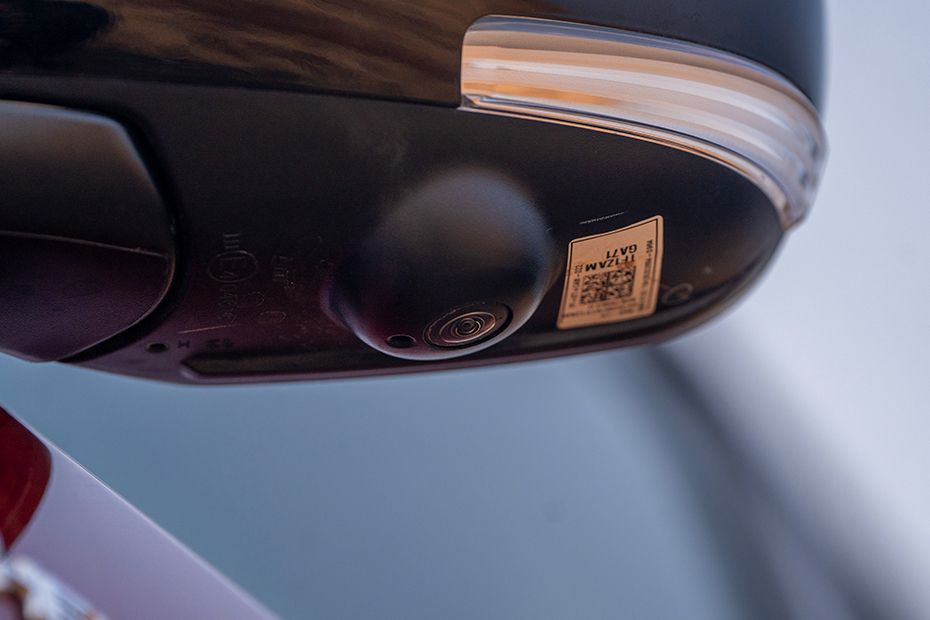 Left 360 Degree Camera Image of Hyryder