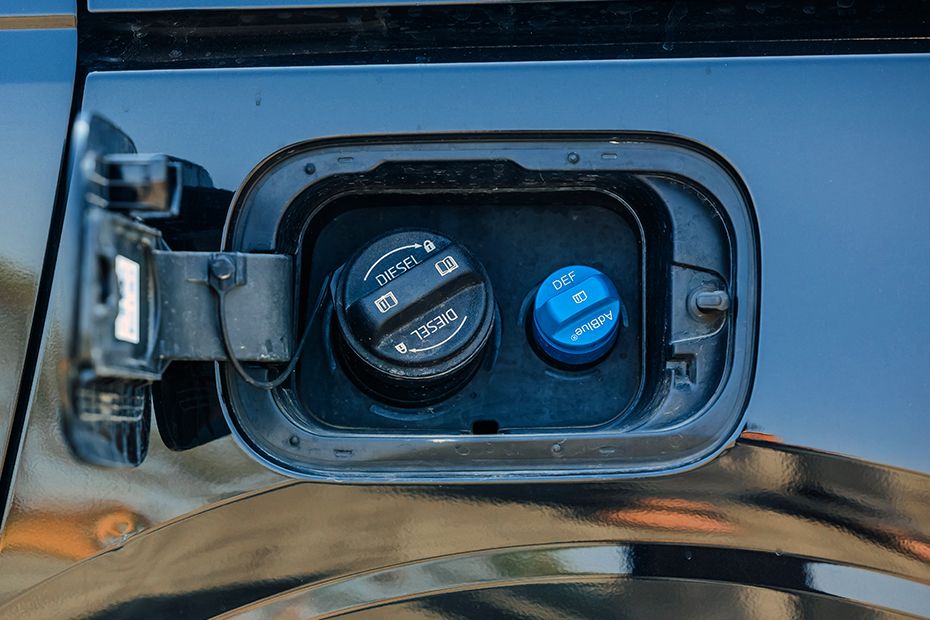 Fuel Lid (Open) Image of Carnival