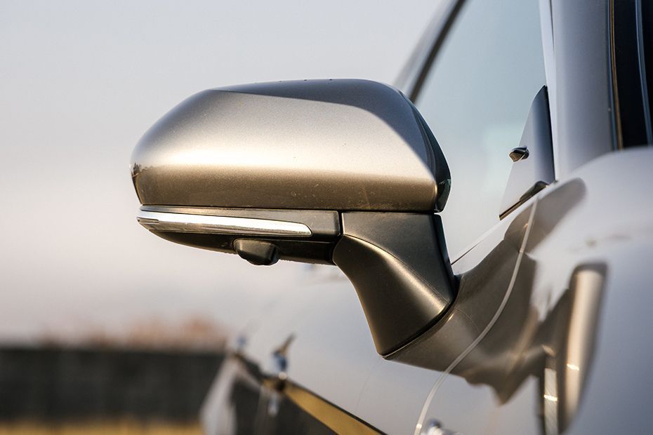 ORVM Image of Camry
