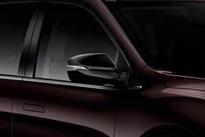 Outside Mirror Image of XUV 7XO