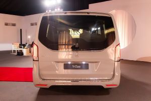 Rear back Image of V-Class Extra LWB