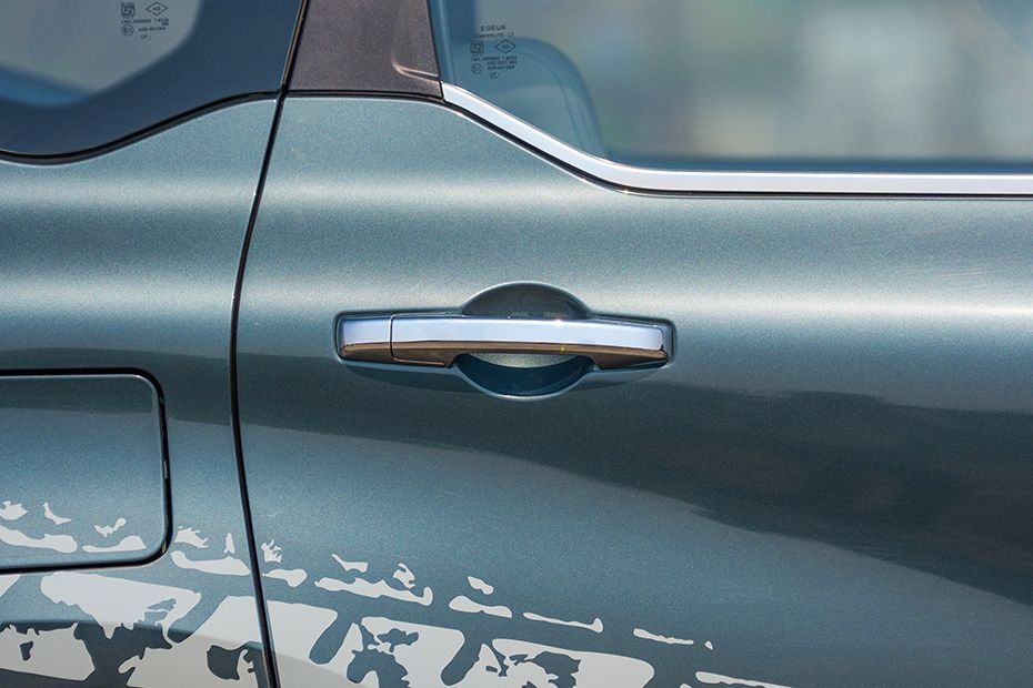 Rear Door Handle Image of Gravite