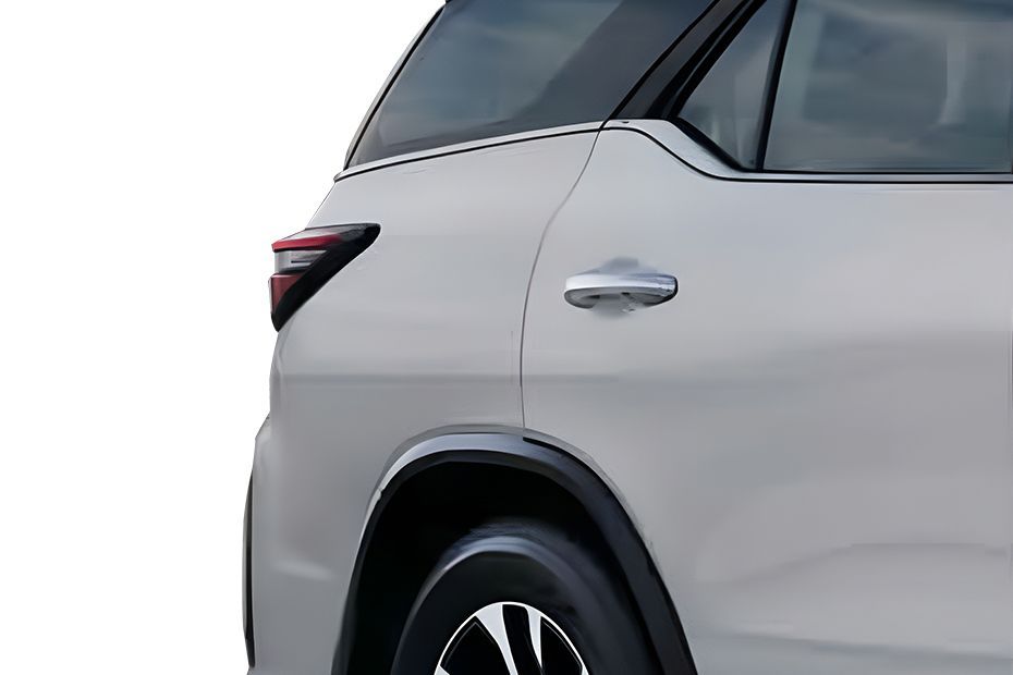 Rear Fender Image of Fortuner Legender
