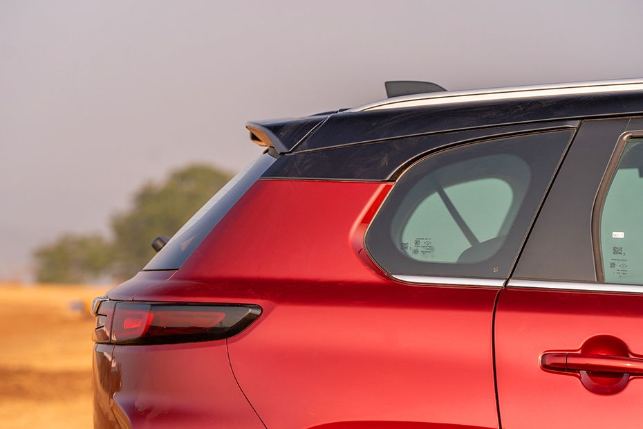 Rear Fender Image of Hyryder