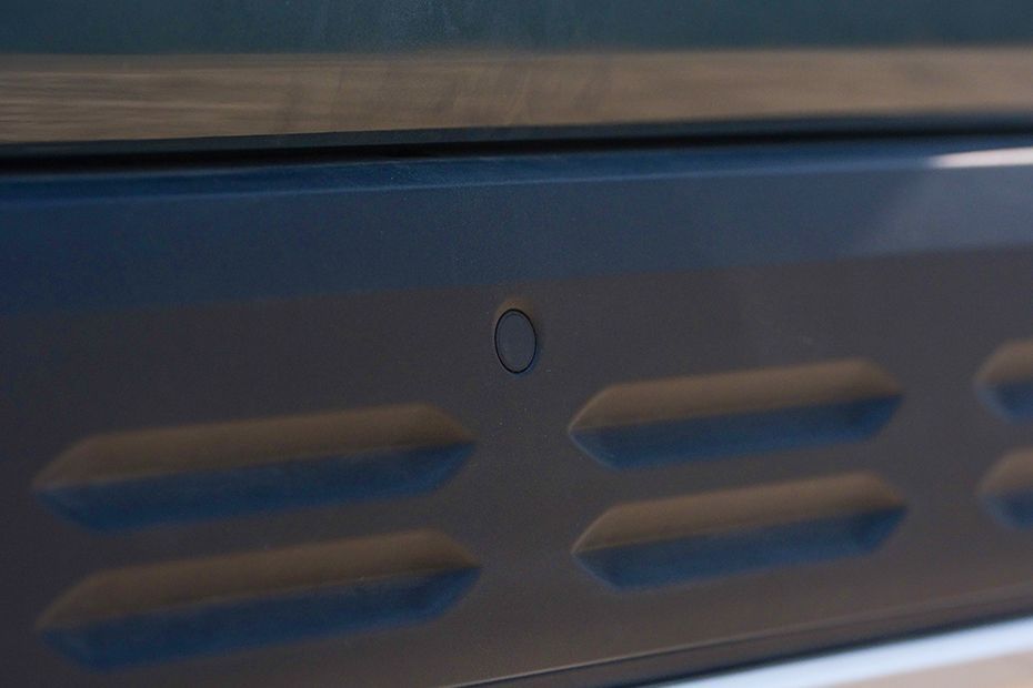 Rear Parking Sensors Image of Gravite