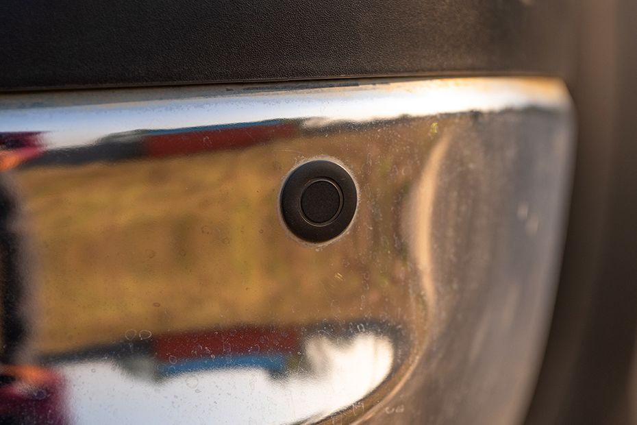 Rear Parking Sensors Top View Image of Hilux