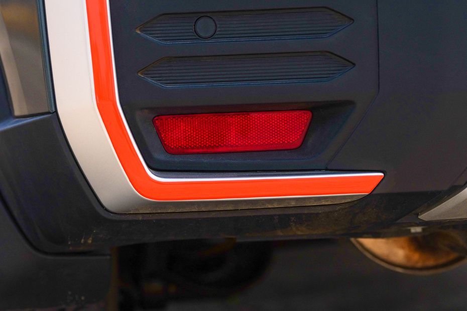Rear Reflector Image of Gravite