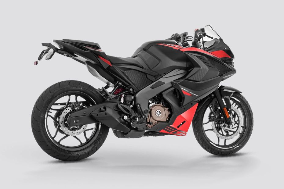 Rear Right View of Pulsar RS200