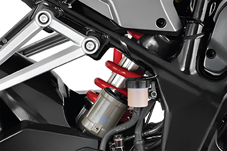 Rear Suspension View of Karizma XMR