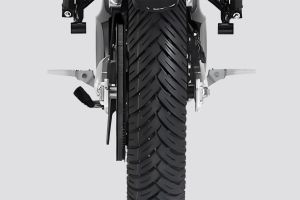 Rear Tyre of RV400