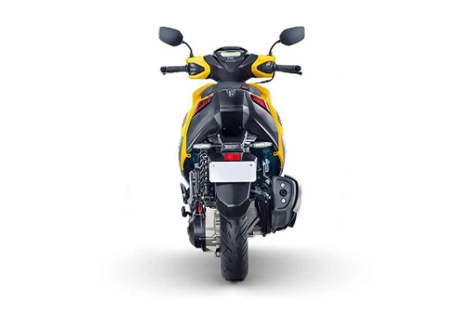 Rear View of Xoom 125
