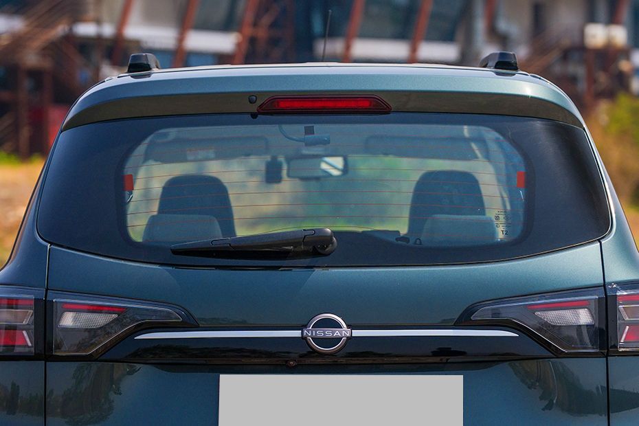 Rear WindShield Image of Gravite