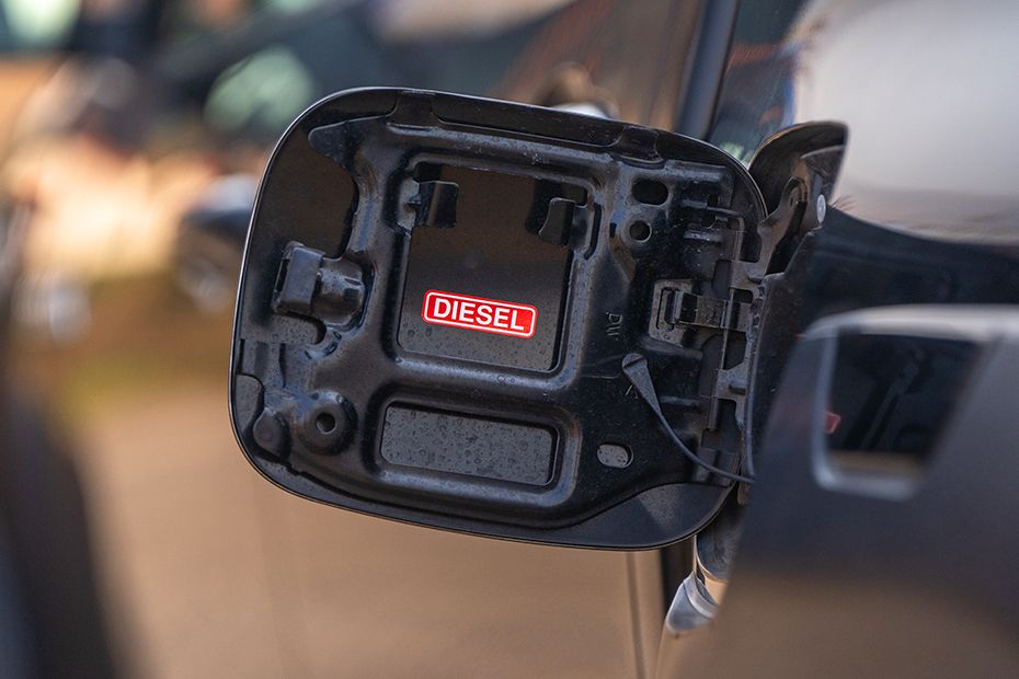 Recommended Fuel Information Image of Hilux