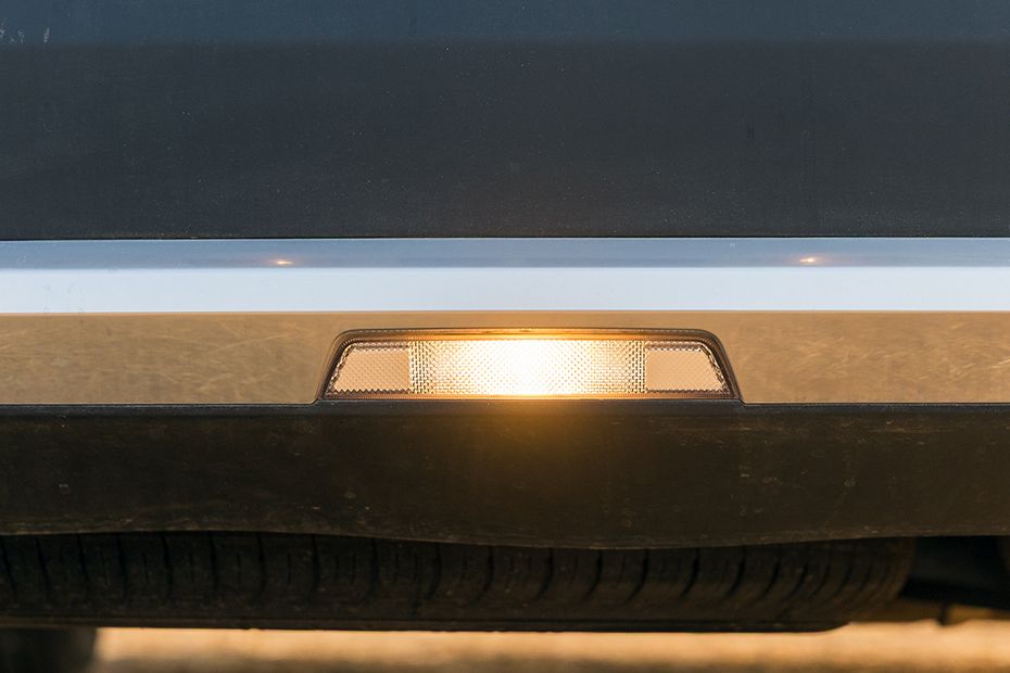 Reverse Lamp Image of Carens Clavis