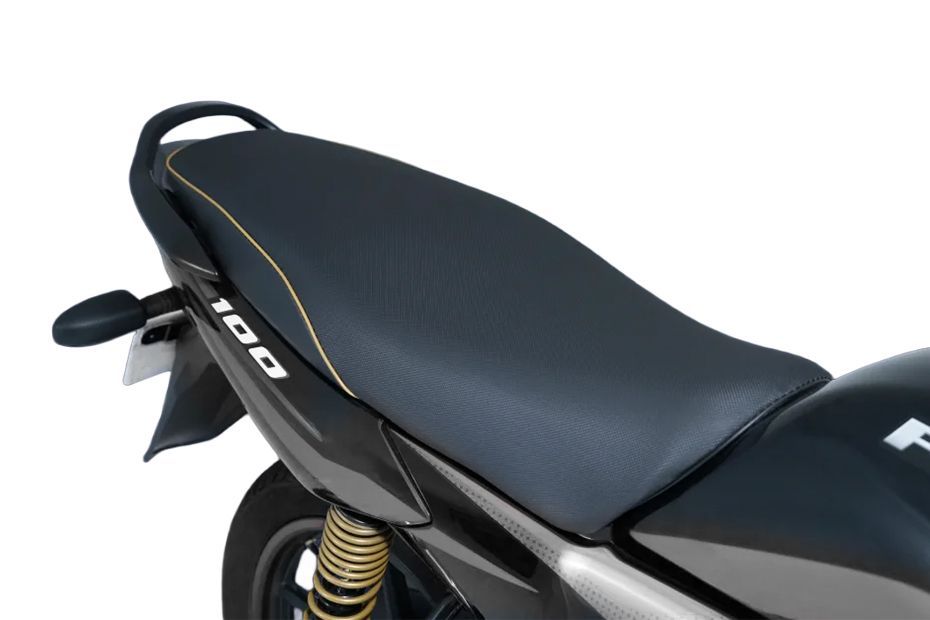 Seat of Platina 100