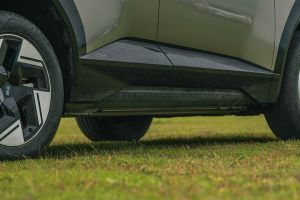 Side Skirt Image of BE 6