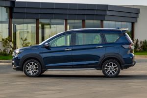 Side view Image of XL6