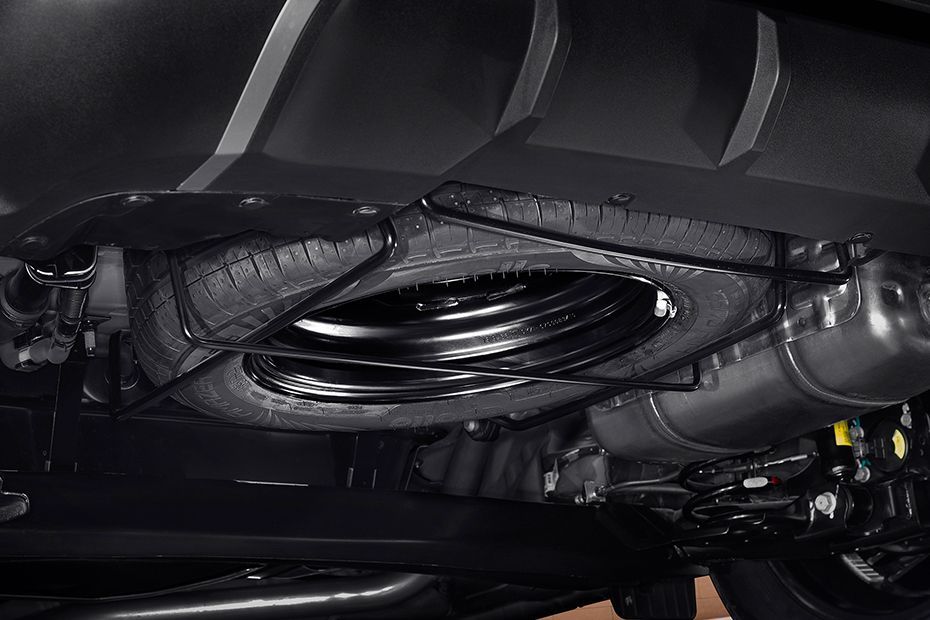 Spare Tyre Image of Exter