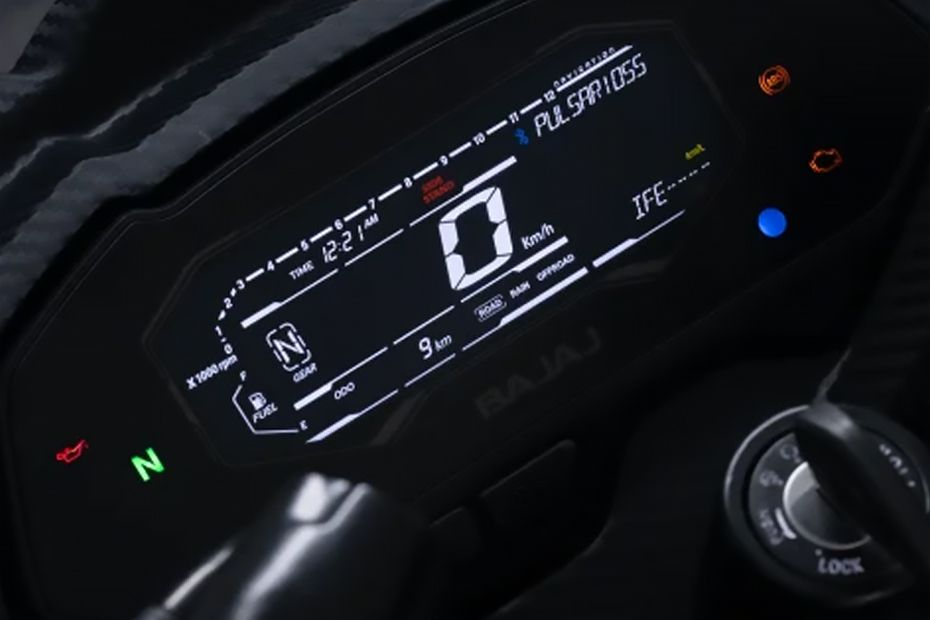 Tachometer of Pulsar RS200
