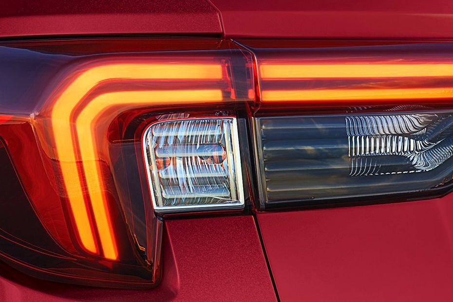 Tail lamp Image of Elevate