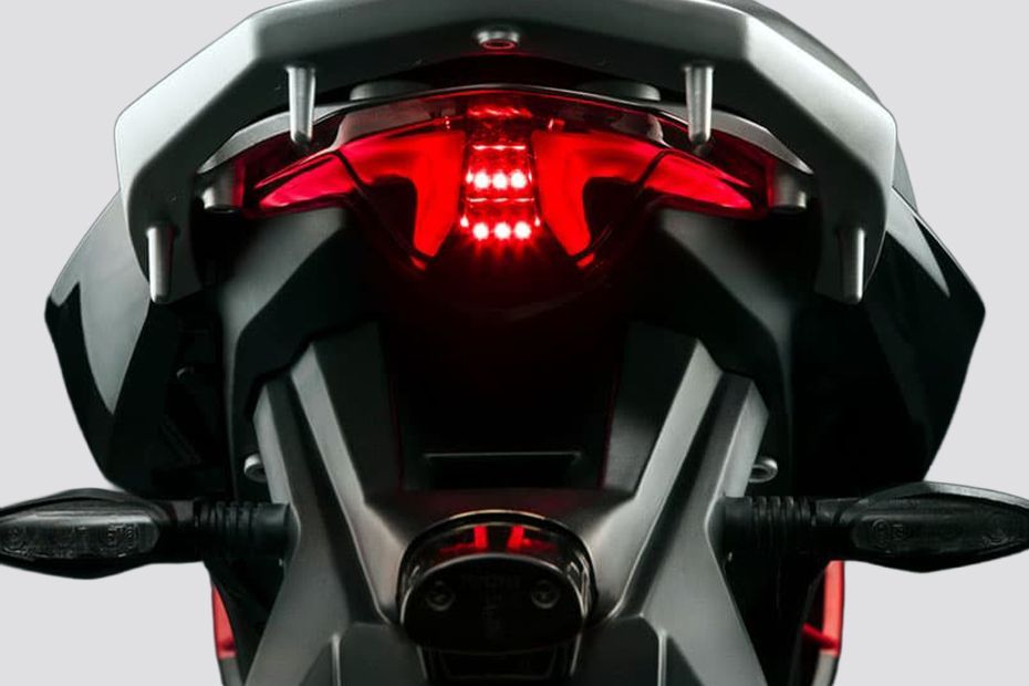 Tail Lamp of RV400