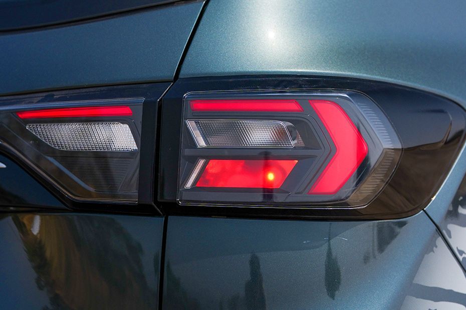 Taillight Image of Gravite