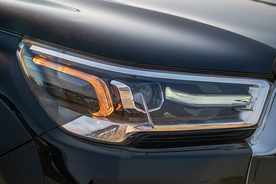 Turn Indicator Front Image of Hilux