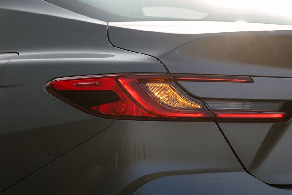 Turn Indicator Rear Image of Camry