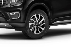 Wheel arch Image of Scorpio N