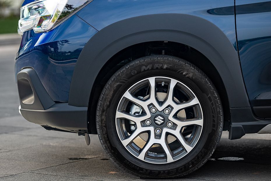 Wheel arch Image of XL6