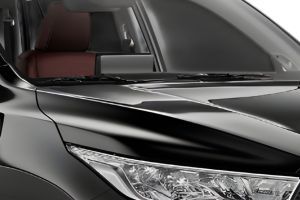 Wiper with full windshield Image of Innova Hycross