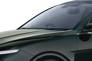 Wiper with full windshield Image of Verna