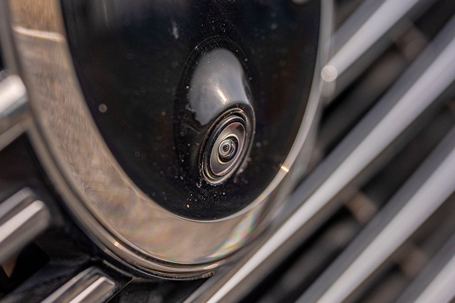 360 Degree Camera (Front) Image of XC90