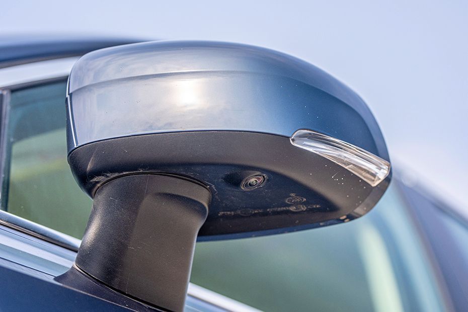 360 Degree Camera (Left) Image of XC90