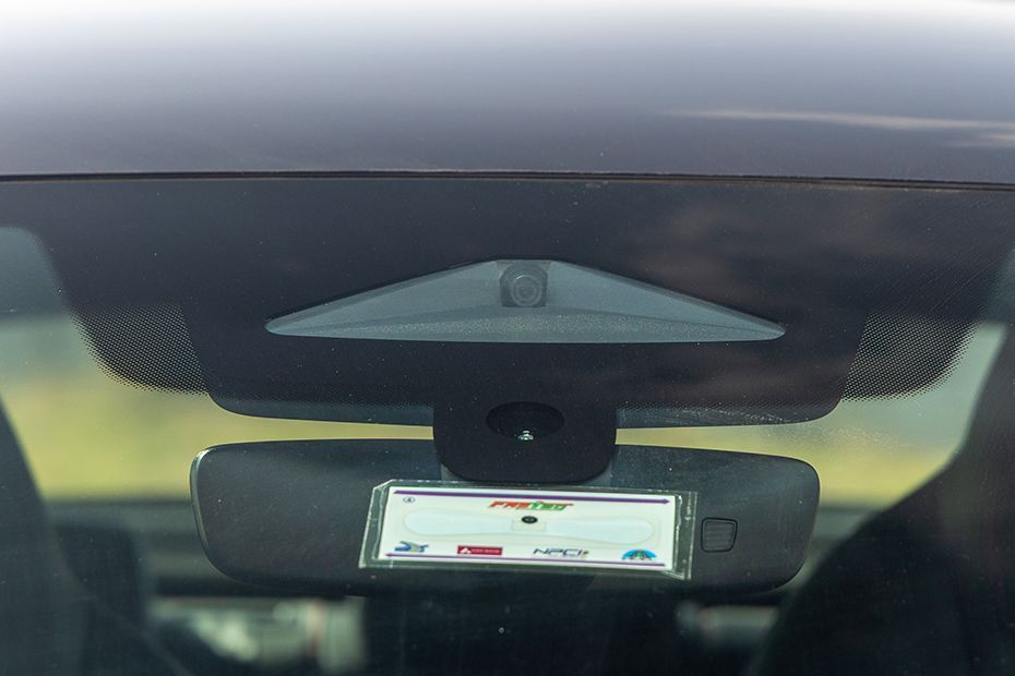 ADAS: Front Camera Image of Octavia RS