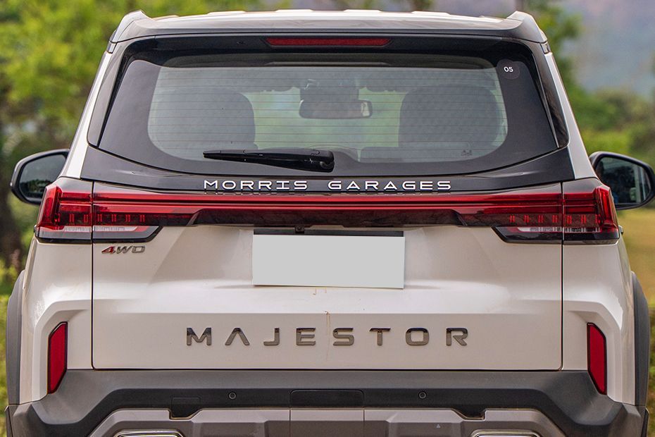 Boot (Closed) Image of Majestor