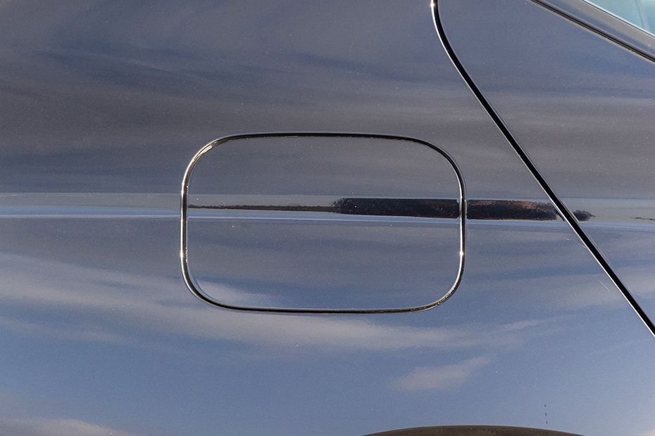 Fuel Lid (Closed) Image of Octavia RS