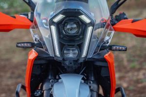 Daytime Running Lamp(DRL) of 390 Adventure