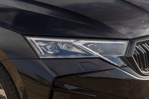 Headlight Image of Octavia RS