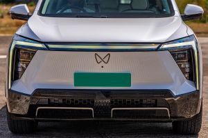 Daytime Running Lamps (DRL) Image of XEV 9S