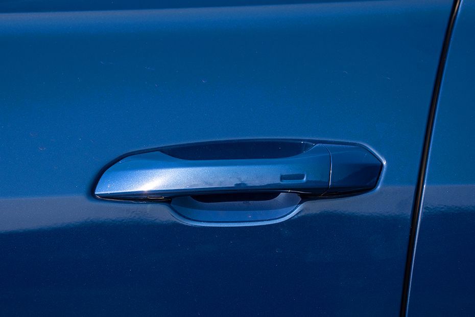 Door Handle Image of SQ8