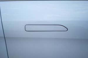 Door Handle Image of XEV 9S