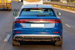Driving: Rear View Image of SQ8