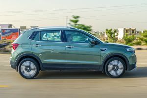 Driving: Side Profile (Right) View Image of Kushaq